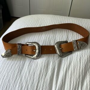 Double buckle tan belt